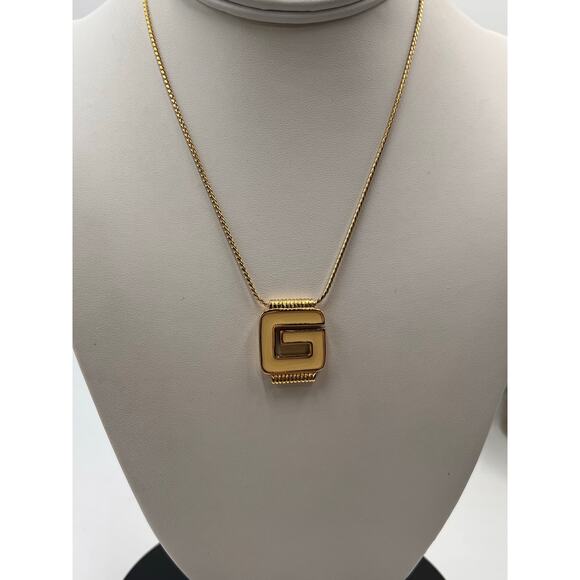 Givenchy Bijoux Paris New York Designer Gold Plated Cream Enamel G Necklace New - Picture 11 of 11